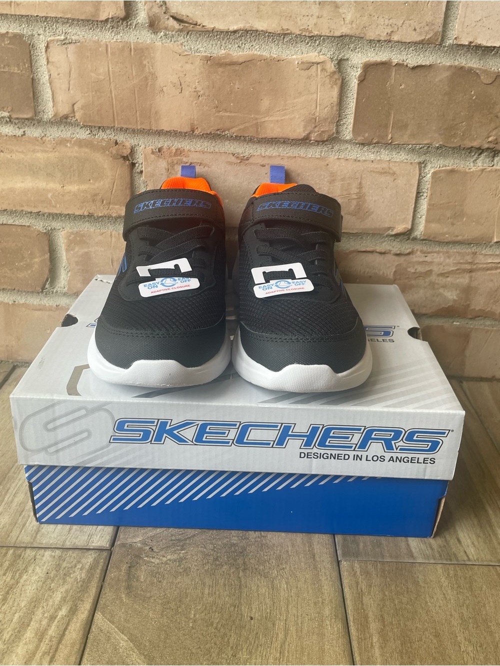 Skechers Boys Black & Orange Athletic Sneakers Size: 3